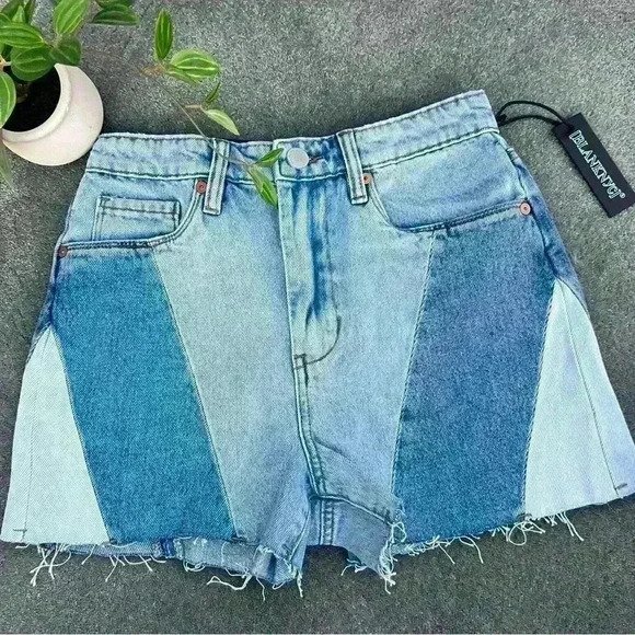 NEW BLANK NYC The Reeve High Rise Ribcage tricolor cutoff raw hem jean Size 28 - Picture 1 of 8